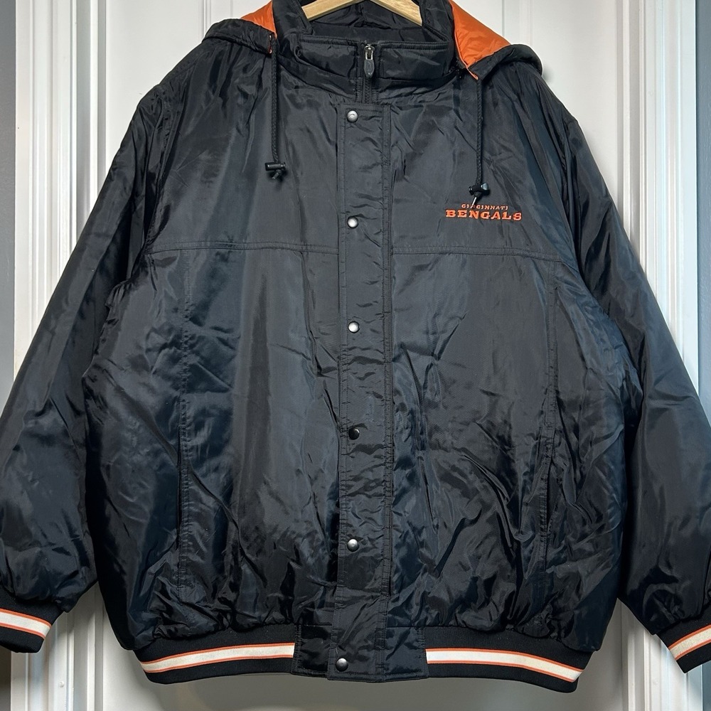 Reebok NFL Cincinnati Bengals Vintage 90s Black‎ Puffer Hooded Bomber Jacket